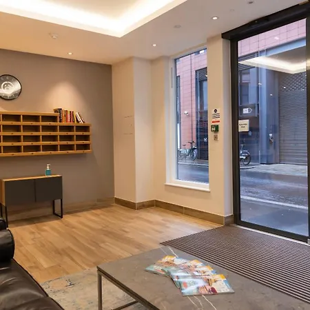 Barbican Serviced Apartments By Lovelystay-2
