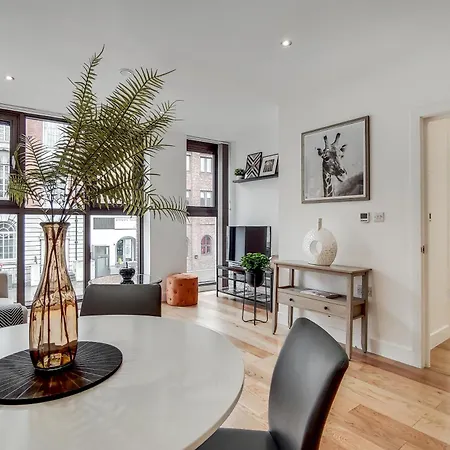 The Borough Collection Near London Bridge And Borough Market - By Short Stories London-3