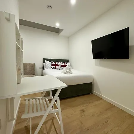 Studio Next To King Cross C-2