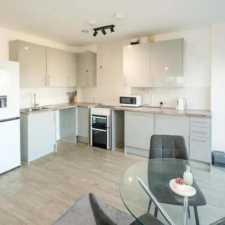 Shared 1 Bed Appartment-2