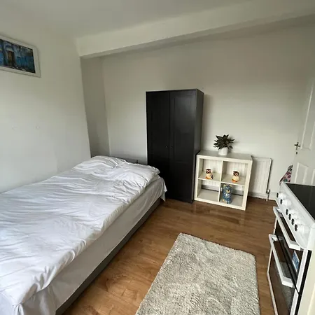 Islington Apartments-3