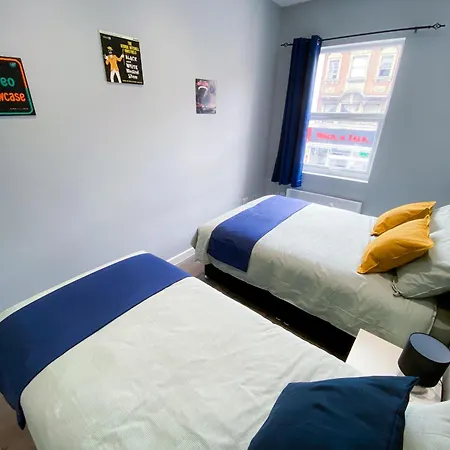Modern 1 Bedroom Flat In Wood Green-2