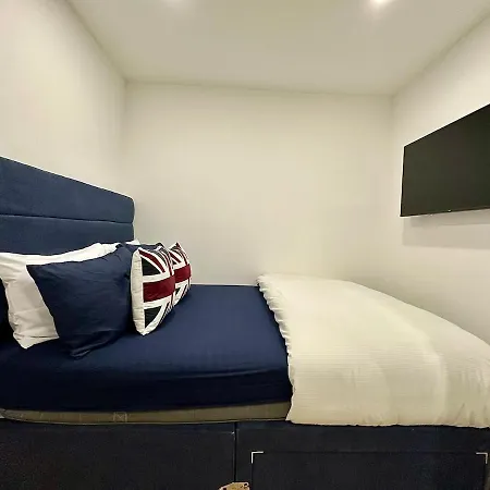 Studio Next To King Cross B-3