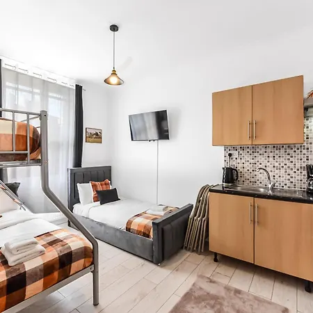 Lovely Apartments In Mornington Crescent Station-2