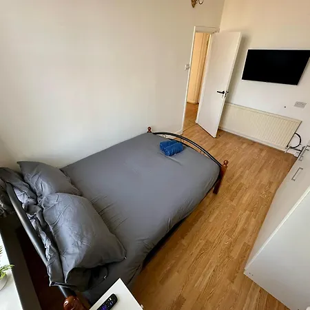 356 Manor House Near Central London-2