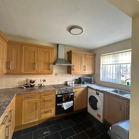 Spacious Double Room Near Excel London-2
