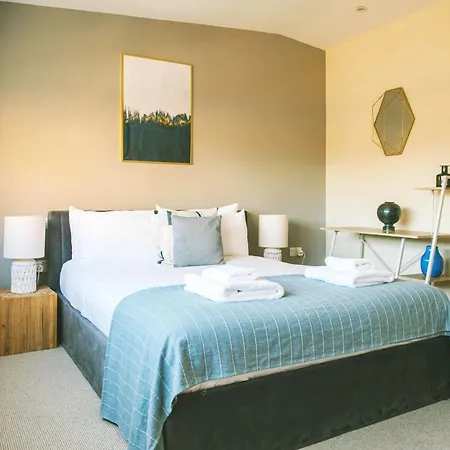 Accomodo London South Kensington - Elegant 3 Bedroom Apartments Near Museums-3