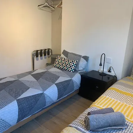 Bethnal Green/Brick Lane 2 Bedroom Apartment-2