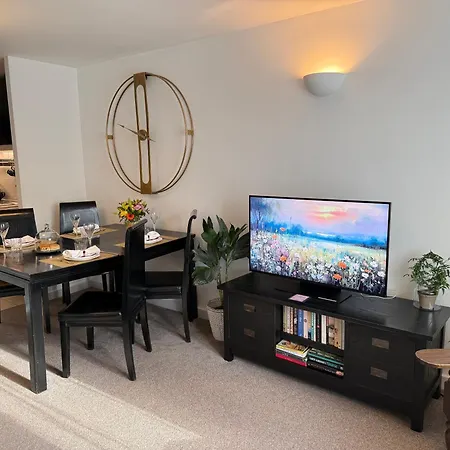 Lombok Apartment Near Old Street,Islington,Angel-3