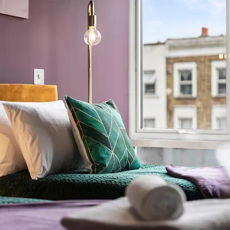 Dapper Suite In Bustling Holloway, Islington By Gold Stays-2