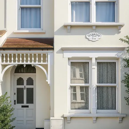 78 Flat B Home To Central London-3