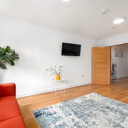 Cozy Flat London-3