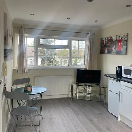 Amazing Studios - East London Walthamstow-3