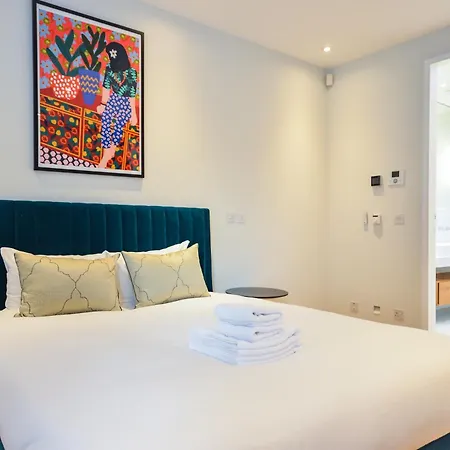 Noho 132 Serviced Apartments-3