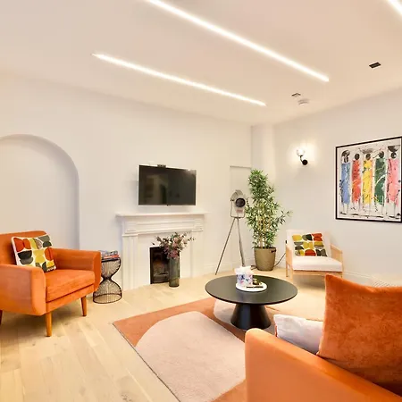 Newly Refurbished W/ River Views-3