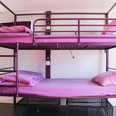 Safestay London Kensington Holland Park (Adults Only)-3