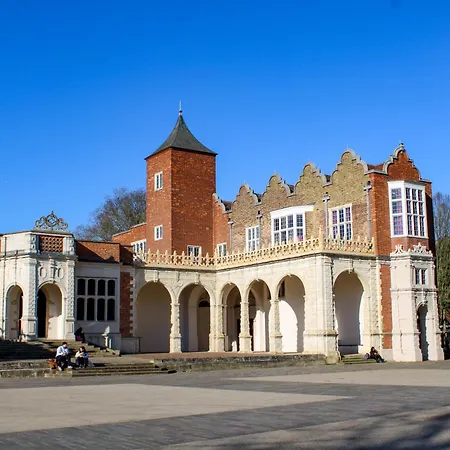 Safestay London Kensington Holland Park (Adults Only)-3