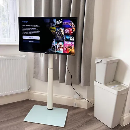 Vibrant Studio 30Min To Central London & Free Wifi-3