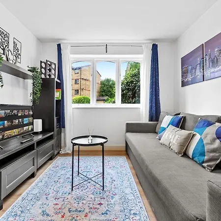 City Centre Flat Near Tower Bridge-3