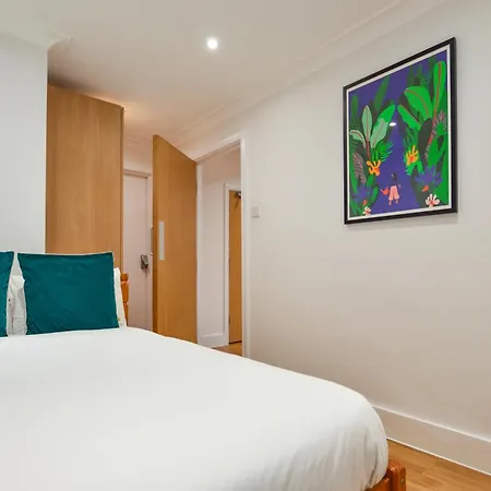 Westbourne Crescent Serviced Apartments-3