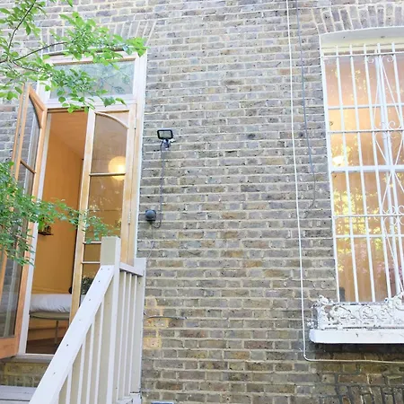 Amanah Properties Stylish- 2-Bed Apartment Close To Abbey Road, Central London Zone 2-3