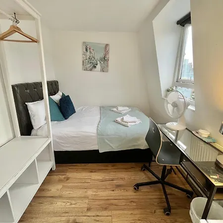 Euston Private Rooms 2 Min Walk To Station-3