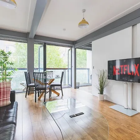 2Bed Stratford Apt With Easy Access To Central London, O2, Excel, Parking Nearby-2