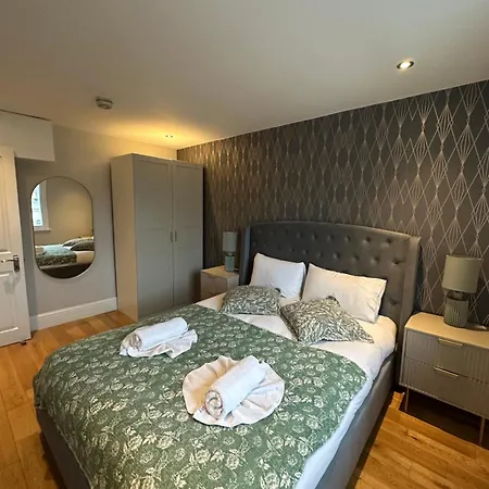 Stylish Flat Minutes From Covent Garden - West End-3