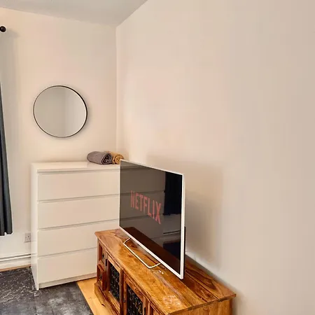 Spacious Rooms 21-3