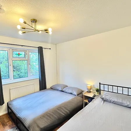 Spacious Rooms 21-2