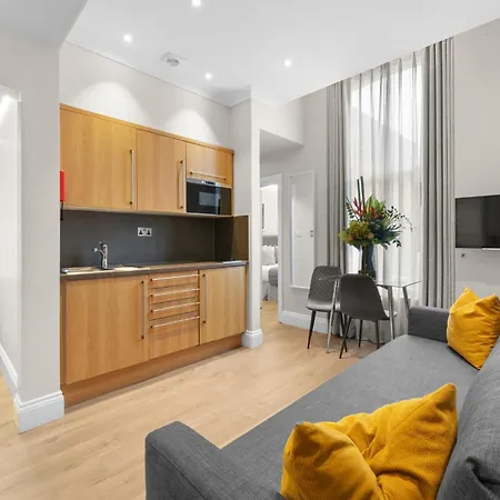 Cleveland Residences Russell Square-2