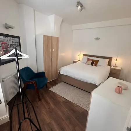 Central Euston And Kings Cross Apartments - 1 Min Walk-3