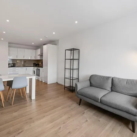 Prime Location Flats-3