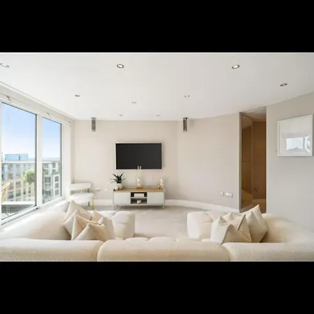 Chelsea Apartment-3