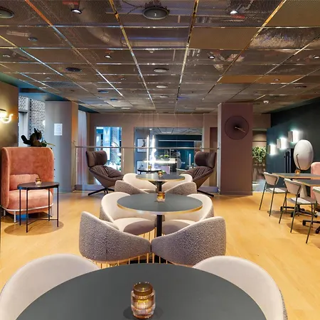 Yotel London City-3