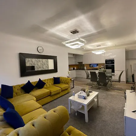 Kensington Apartment-2