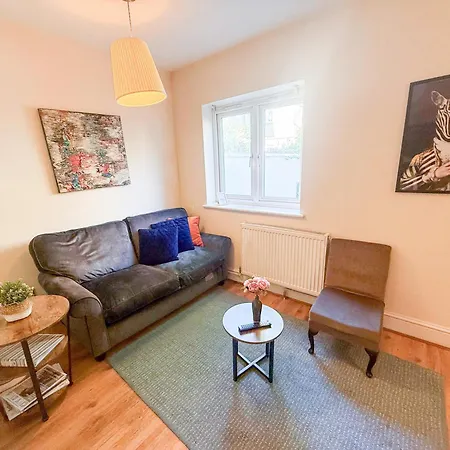 1Br Kensington Flat Near Holland Park Earls Court-2