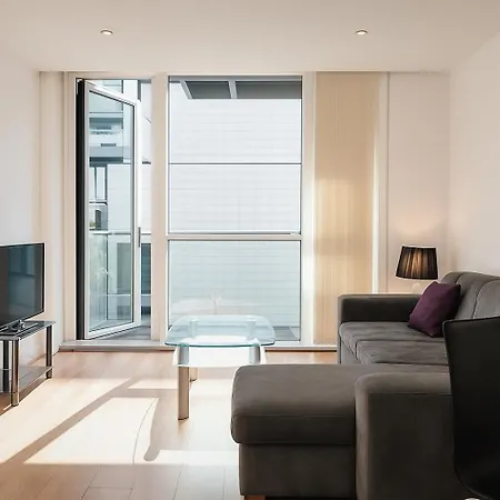 Tower Hill Serviced Apartments-3