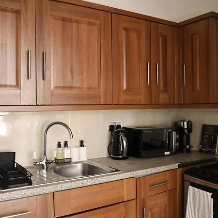 Sunflower Apartment B-3