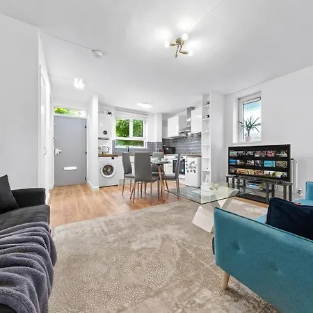 *Brand New 1 Bedroom Flat In Central London*-2