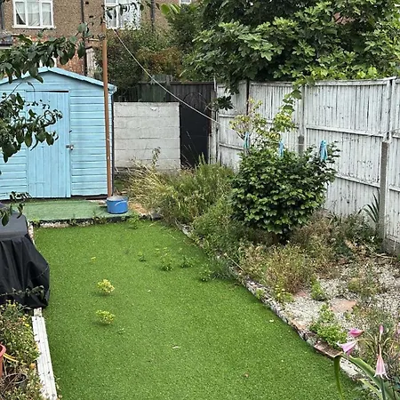 Double Room, Walking Distance To Tottenham Stadium-3