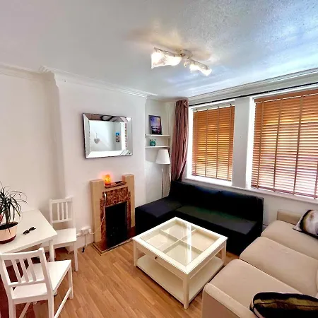 Lovely One Bedroom Flat Sw8-3