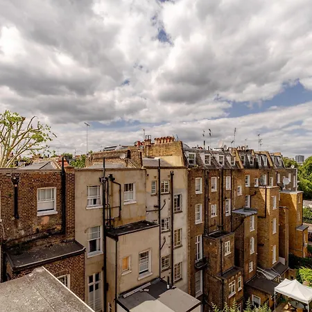Warm Apartments In Queensway-3