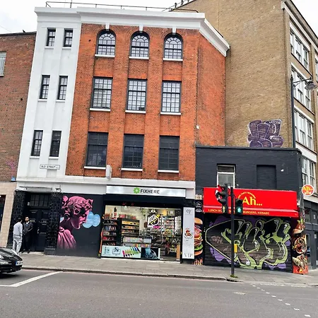 Modern 1-Bedroom Apartments Near Shoreditch, Old Street & Hoxton By Nournest Apartments-2