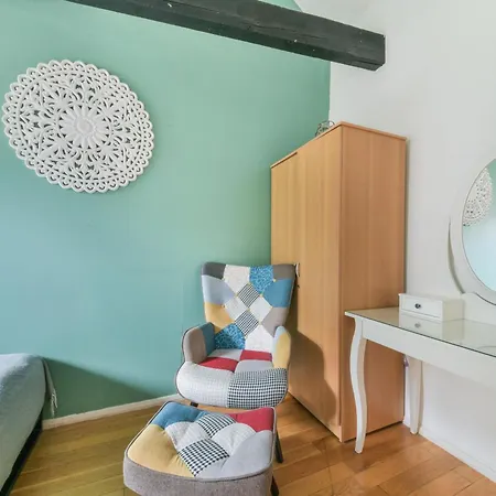Hatton Gardens - 2 Bedroom Family Apartments-2