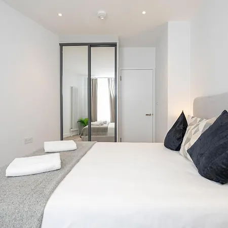 Chandos Place Residence-2