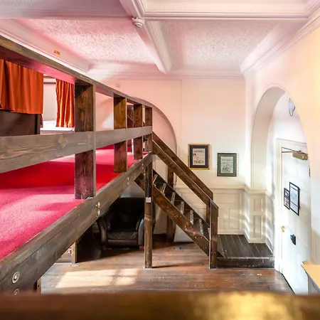 Palmers Lodge Swiss Cottage-2