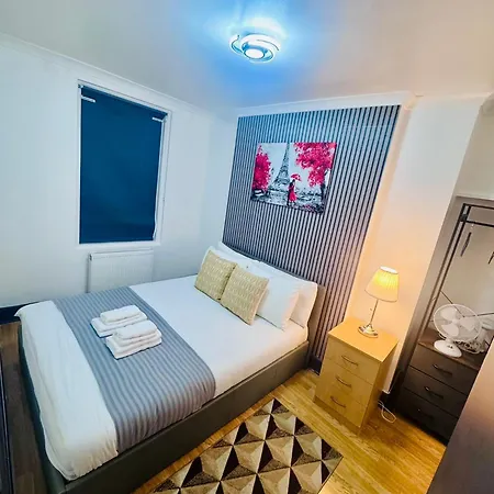 Stylish Flat Kings Cross E St Pancras-2