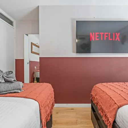 25 Percent Off Summer Deals- Family-Friendly Retreat In London Bridge - Stylish & Central - Parking & Close To 3 Stations!-3