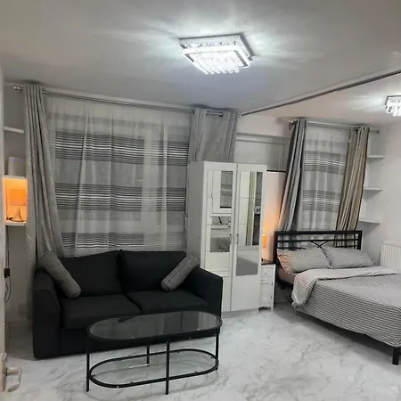 Studio Apartment Sw2-2